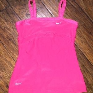 hot pink nike tank